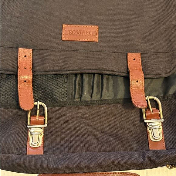 Crossfield messenger bag black and tan - Picture 2 of 14